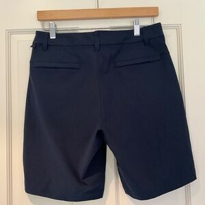 Lululemon men’s blue golf shorts size 30 9 inch inseam